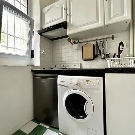 1br Near Montmartre