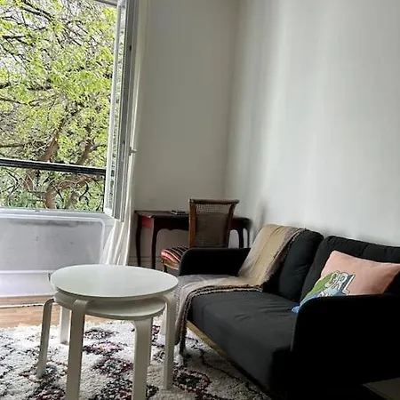 شقة 1br Near Montmartre باريس